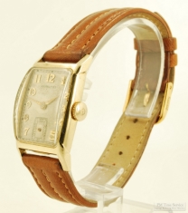 Hamilton 19J grade 982M wrist watch #M47056, heavy 14k gold Hamilton "Donald" model rectangular case
