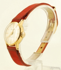 Seiko 17J Sports Lady Diashock ladies' wrist watch, elegant YBM & SS round smooth polish case