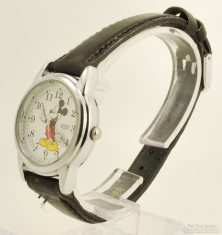 Lorus for Disney Mickey Mouse quartz wrist watch, handsome WBM chrome & SS smooth polish round case