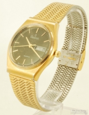 Armitron quartz wrist watch with day & date, heavy YBM & SS cushion-shaped case, bracelet-style band