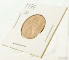 1974 Lincoln Head Memorial $0.01 (one cent penny) US coin, circulated, "Very Good" condition