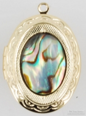 Oval locket with medium cameo recess, in a variety of finishing options