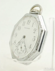 Waltham 12S 15J grade No. 220 pocket watch #13989440, attractive 8-sided WBM fully engraved case