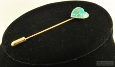 Cloisonne heart vintage stick pin, golden flowers, green foliage, turquoise blue background