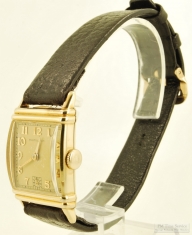 Hamilton 19J adj. 3p grade 982 wrist watch #J243965, YGF rectangular Hamilton "Lester" model case