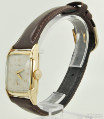 Cortebert 17J wrist watch, elegant YGF rectangular smooth polish case with a tapered narrow bezel