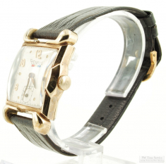 Benrus 17J grade BA2 wrist watch, case #649132, distinctive YGF rectangular case with fancy lugs