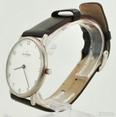 Skagen Denmark quartz grade M15LSL wrist watch, ultra-thin model WBM round WR case, with Skagen box